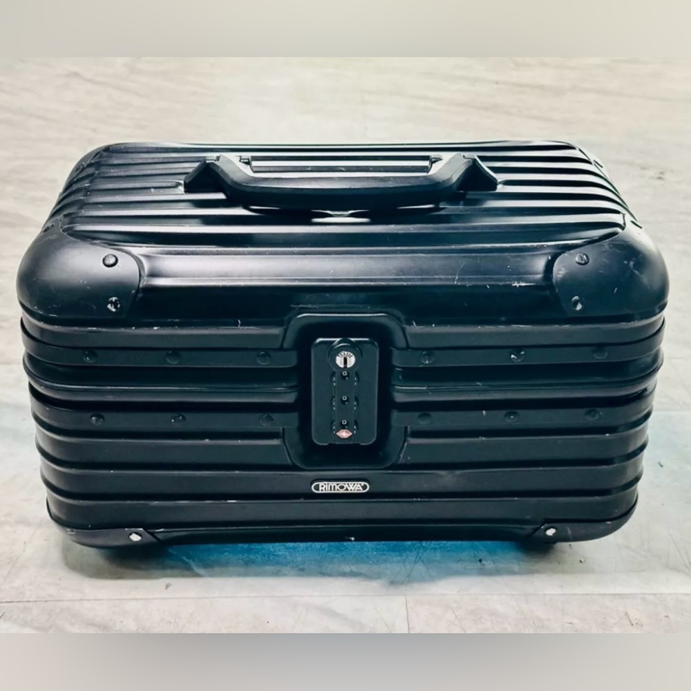RIMOWA STEALTH ALUMINUM BEAUTY CASE TOPAS BLACK